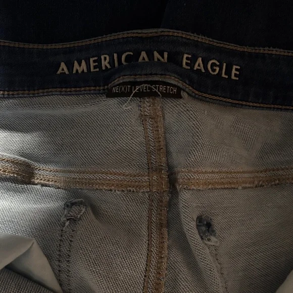 American Eagle Outfitters High Rise Blue Distressed Jeans - Picture 3 of 4